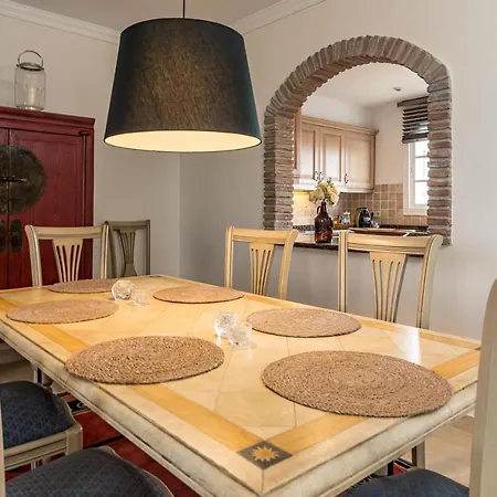 Fantastic 3 Bedroom Townhouse In Aloha Pueblo Close To The Golf Course And Has Amazing Mountain Views 度假居