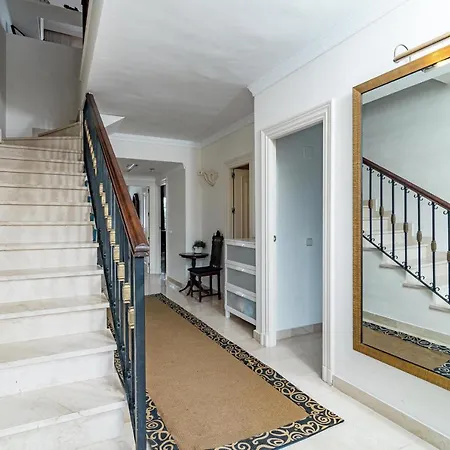 Fantastic 3 Bedroom Townhouse In Aloha Pueblo Close To The Golf Course And Has Amazing Mountain Views * 马尔韦利亚